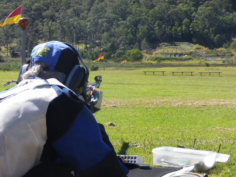 Aligning the aiming mark, front ring and rear aperture